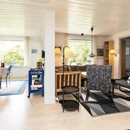 Three-bedroom In 1
