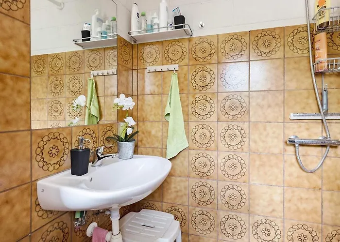 6 Person In Holiday home Millinge